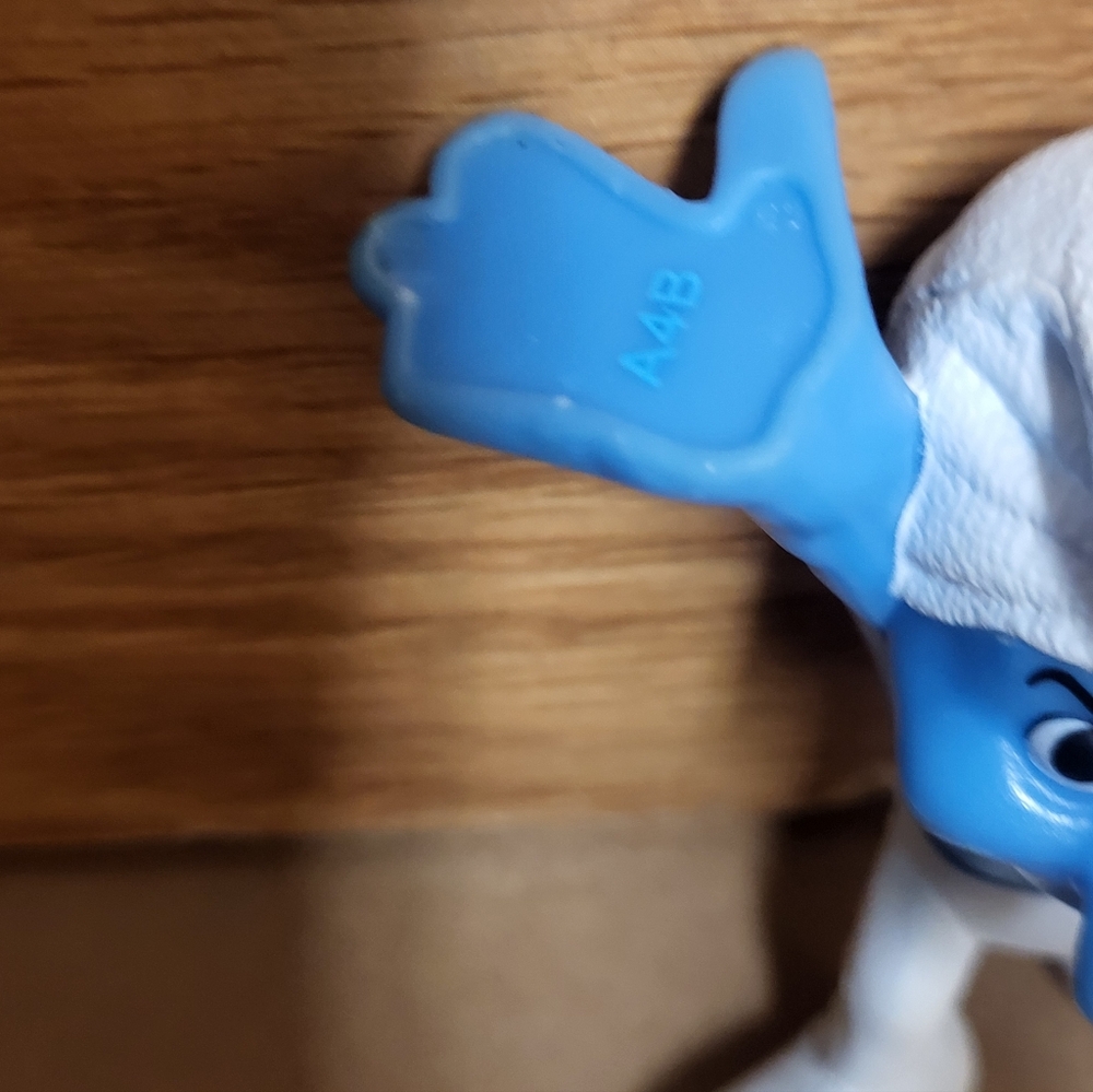 Mcdonald's 2013 Hefty Smurf Happy Meal Toy - Picture 6 of 7